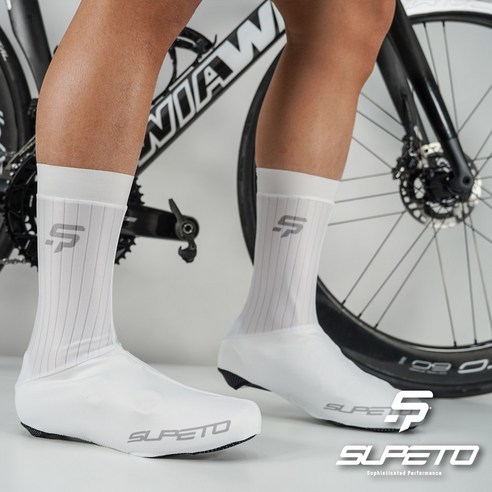 바람을 가르는 질주, 슈페토 슈커버와 함께 에어로슈커버