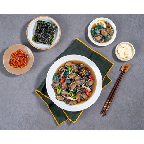 완도에서 수확한 국내산 전복의 맛과 질감을 즐기는 탁월한 방법