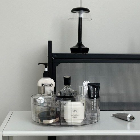 루시아이 회전 정리함으로 굴러다니는 화장품 없이 깔끔한 화장대 완성!