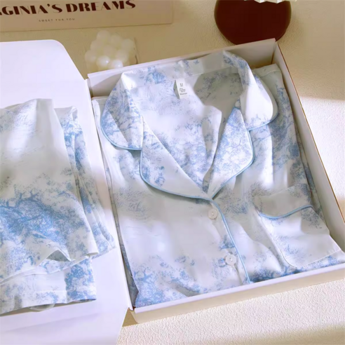 부드러운 실크 감촉으로 완성하는 나만의 안식처, YioYcc 모던 홈웨어