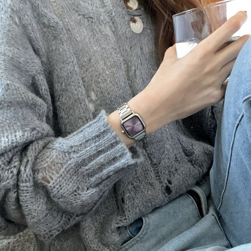 세련됨과 기능성이 만난 클로렉스 여성 패션 메탈 손목시계
