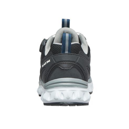 블랙야크 투어리스트: 모험에 필수적인 방수 트레킹화