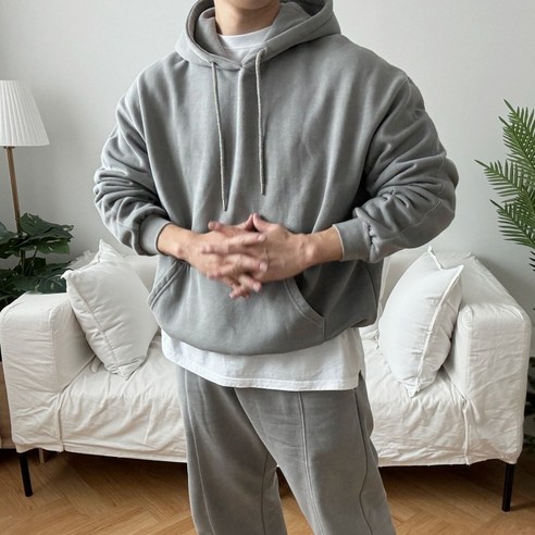 스타일, 편안함, 내구성을 극대화한 프리미엄 피그먼트 워싱 트레이닝복