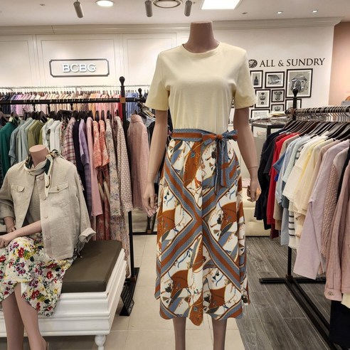 BCBG O메종체인OP _ B2B5O647 bcbg원피스 BCBG O메종체인OP _ B2B5O647 bcbg원피스