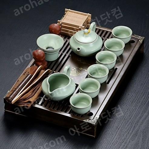 전통적인 일본 차문화를 고급스럽고 저렴하게 경험하세요.