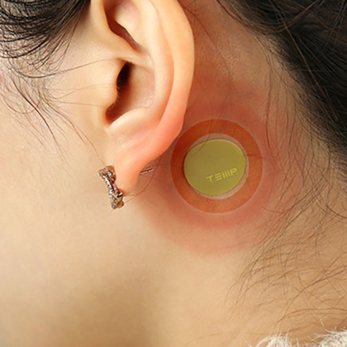 우리 아이 건강 지킴이, 간편하고 안전한 스티커형 체온계