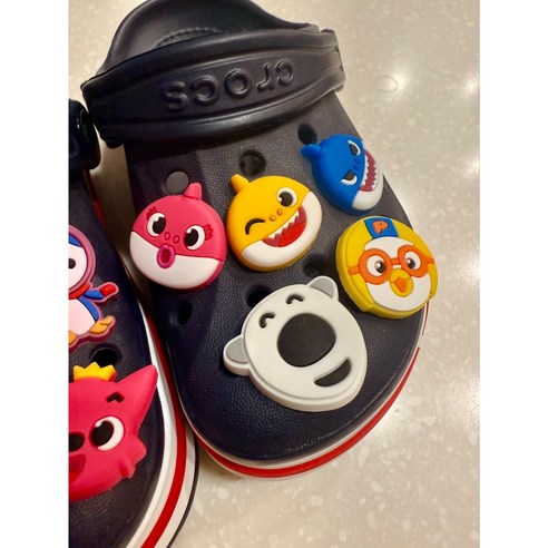 아이의 신발에 상상력을 불어넣는 뽀통령 파츠 세트