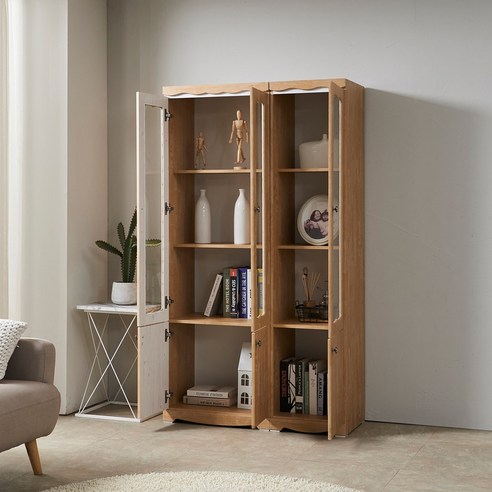 아름다움과 실용성을 동시에 제공하는 진열장