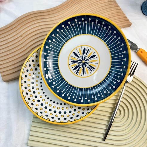 식탁의 품격을 높이는 BLOWFISHFUGU 북유럽 빈티지 접시 세트