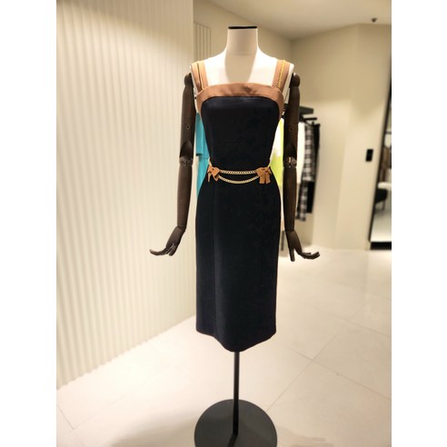 모조에스핀 체인 벨트 민소매 원피스 S222MSE032(1797823)