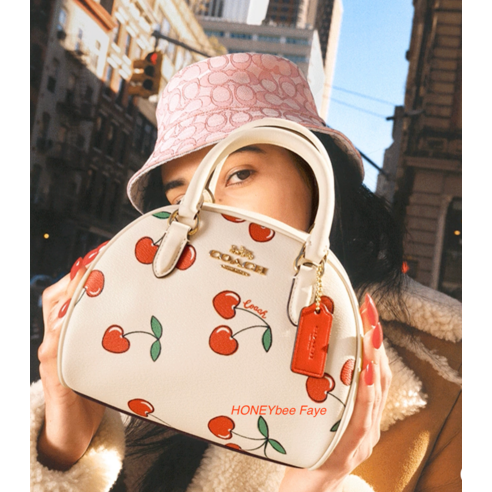 코치 COACH 하트 체리 프린터가 시드니 사첼백 레더 미니