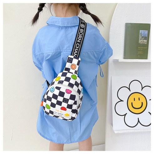 귀엽고 실용적인 득템! 3900원 체크스마일 크로스백