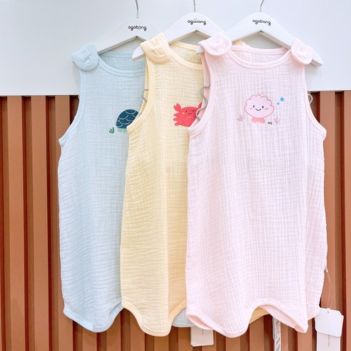 밤새 뒤척이는 우리 아기, 꿀잠 재워줄 비밀 병기는 바로 이거! 아가방수면조끼