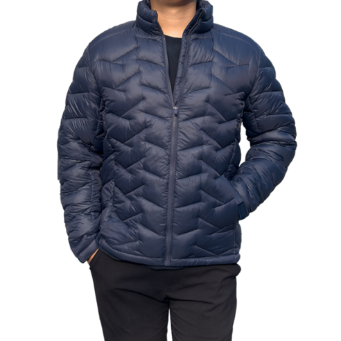 남성용 경량 웰론 퀼팅 패딩 자켓은 경량 소재로 가볍고 편안한 착용감을 제공하며, 퀼팅 디자인으로 겨울철에도 보온성을 높일 수 있는 자켓입니다.