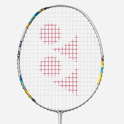 코트 위를 가르는 섬광, 요넥스 나노플레어 700 플레이 라켓