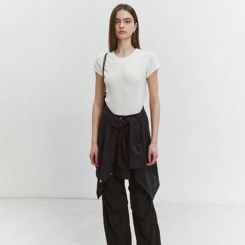 던스트 ESSENTIAL SLIM-FIT CROCHET TOP WHITE_UDTS4B224WT