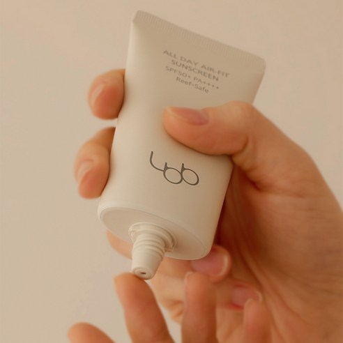 끈적임 없이 촉촉하게, 내 피부를 숨쉬게 하는 LBB 올 데이 에어 핏 선스크린