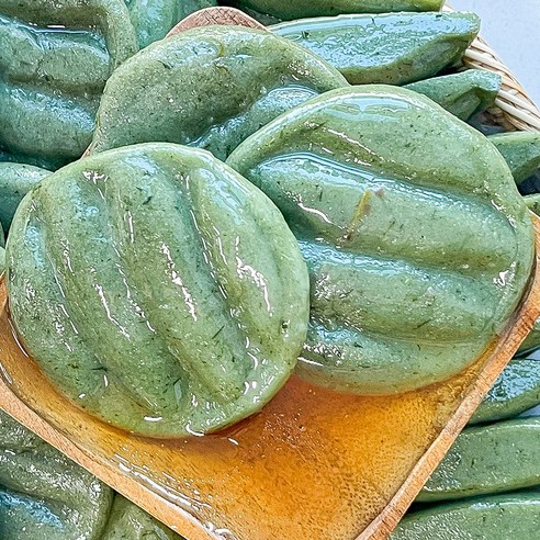 해풍 쑥의 향긋함, 굳지 않는 쫄깃함으로 되살아나는 추억