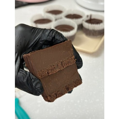 [미구제과] 수제 빙산롱옌 벽돌케이크: 입 안에서 펼쳐지는 황홀한 미식의 향연 빙산롱옌