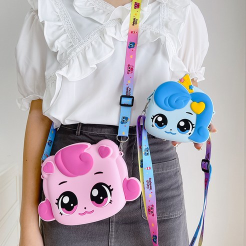 하츄핑과 함께하는 행복한 크리스마스, 최고의 인싸템 크로스백!