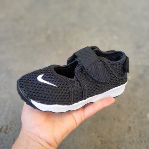 육아맘 필수템! 나이키 리틀 리프트로 발 건강과 스타일을 동시에!