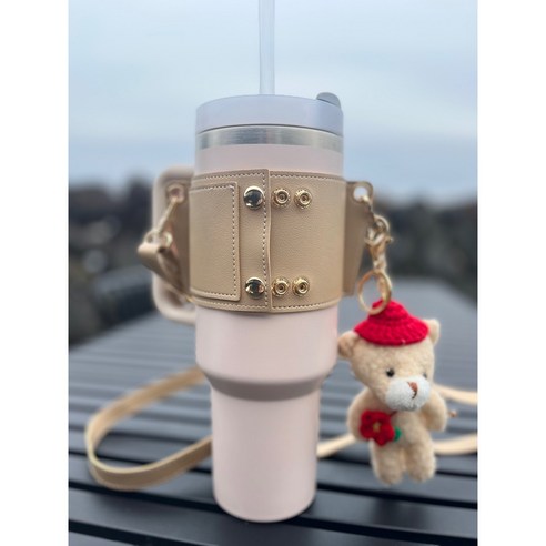 가죽 텀블러백으로 우아한 라이프스타일 완성