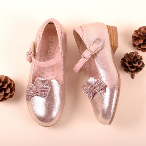 딸아이의 첫 걸음을 더욱 멋지게!