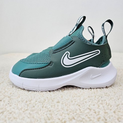 우리 아이 첫걸음, 나이키 플렉스 러너 3와 함께!