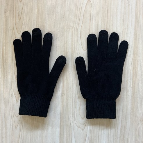 최고의 겨울 동반자: 스마트폰 터치장갑이 추운 날에도 통신을 원활하게 해줍니다.