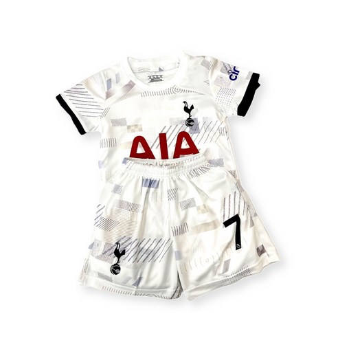 땀 걱정 없이 뛰어놀자! 쿨링 축구 유니폼으로 쾌적한 여름을 선물하세요.