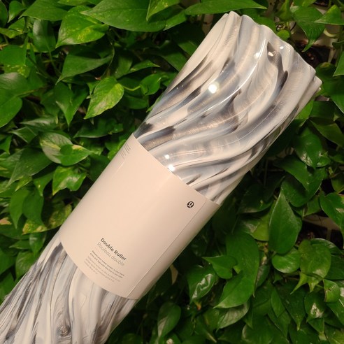 뭉친 근육을 시원하게 풀어주는 나만의 미니 요가 스튜디오, 룰루레몬 폼롤러 미니 더블롤러