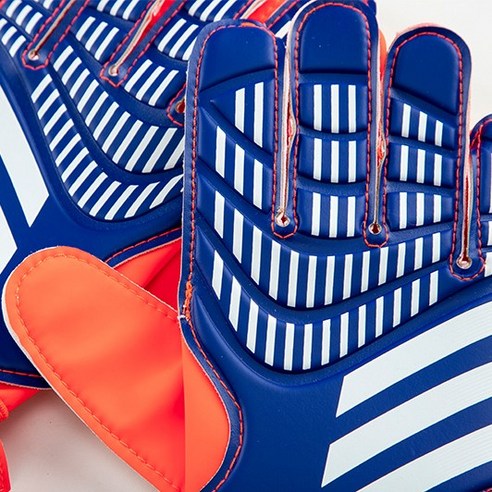 필드를 지배하는 수호신, 아디다스 축구 골키퍼 트레이닝 글러브