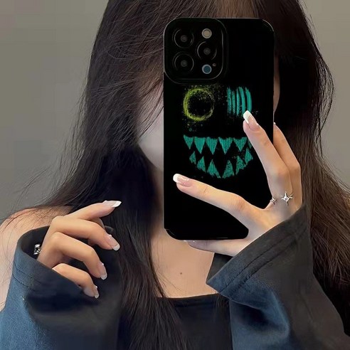 아이폰 15 네온 몬스터 케이스의 특징과 할인 정보