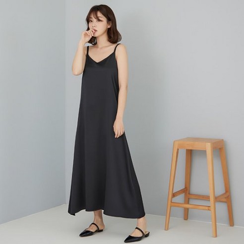 비나인 홀리온 새틴 끈 원피스