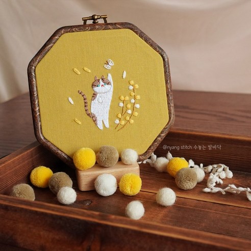 고양이 자수를 통해 창의력을 발휘하세요!