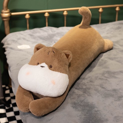 포근함과 기분 좋은 경험을 선사하는 펫 롱 쿠션