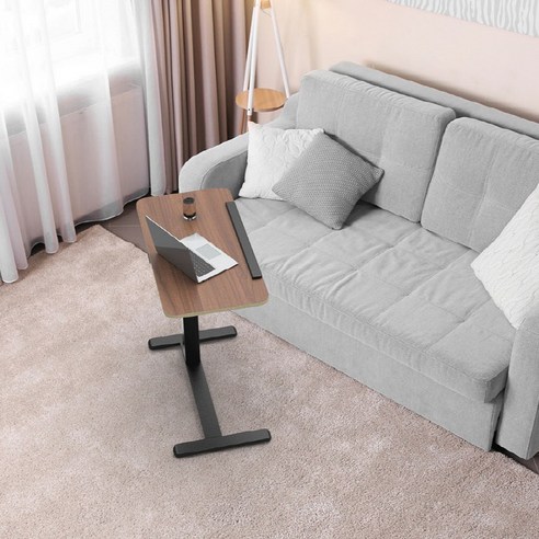 이동형 사이드 테이블의 편의 기능과 섬세한 디자인