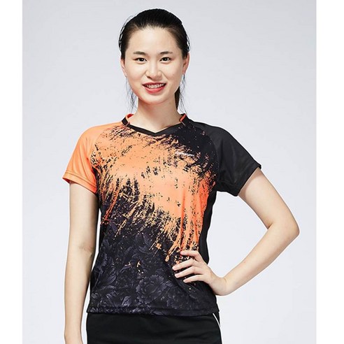 편안한 착용감과 활동성을 겸비한 실용적인 스포츠 의류