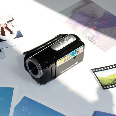 빈티지 캠코더 Y2K 레트로: 고전적인 스타일과 현대적인 기능이 조화를 이루는 디지털 카메라