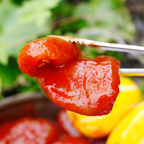 순창의 손맛과 여름 햇살을 담은, 깊고 풍부한 고추장 참외장아찌