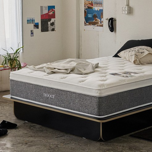 당신의 허리를 탄탄하게 지지하여 깊고 편안한 숙면을 선사하는 누어 탄탄히 메모리폼 하드 매트리스