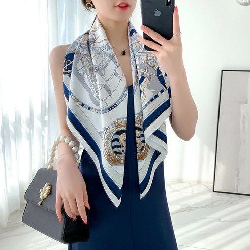 당신의 일상에 특별함을 더하는 잇템, 유니크 간절기 정사각 머플러 사각스카프