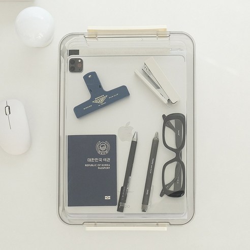 효율적인 서류 관리 및 보관을 위한 뛰어난 기능성, 내구성, 투명성