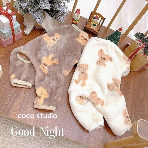 코코스튜디오 강아지옷 신 테디 포근수면 올인원&티셔츠는 현재 할인 중인 상품으로, 포근한 수면을 위한 디자인과 겨울용으로 따뜻함을 보장해주는 제품입니다.