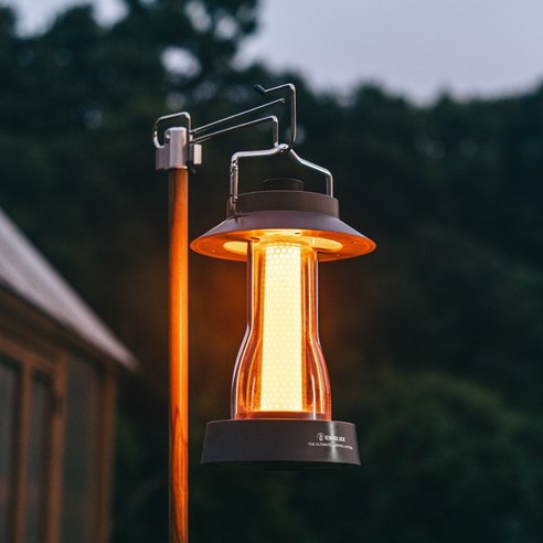 다양한 용도로 활용 가능한 캠핑 랜턴