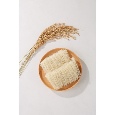 쌀쌀한 날씨에 따뜻하고 맛있는 바로디미방 간편 쌀국수 김치맛!