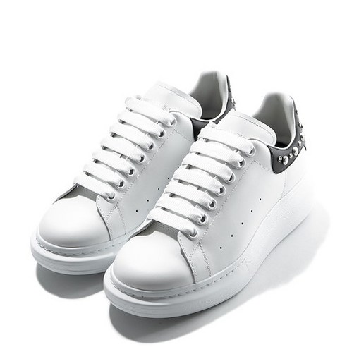알렉산더맥퀸 [알렉산더맥퀸] (553776 WHGP5 9061) 남성 스터드 오버솔 스니커즈 20FW