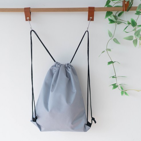 운동과 여행, 일상을 위한 완벽한 방수 스트링 백팩