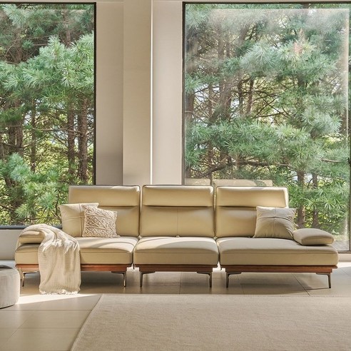 세련된 디자인과 편안함을 동시에 갖춘 샤론 스윙 가죽소파