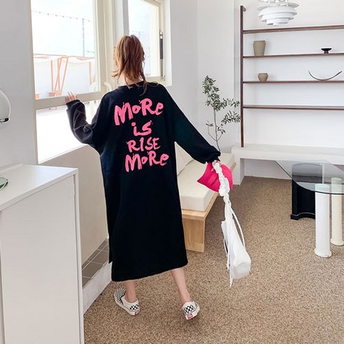 편안하고 세련된 미쓰홍의 빅사이즈 원피스 홈웨어로 집에서도 스타일리쉬하게 지내세요.